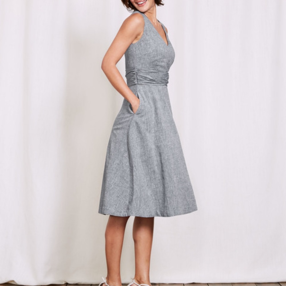 Boden Lois Chambray Sleeveless V Neck Dress